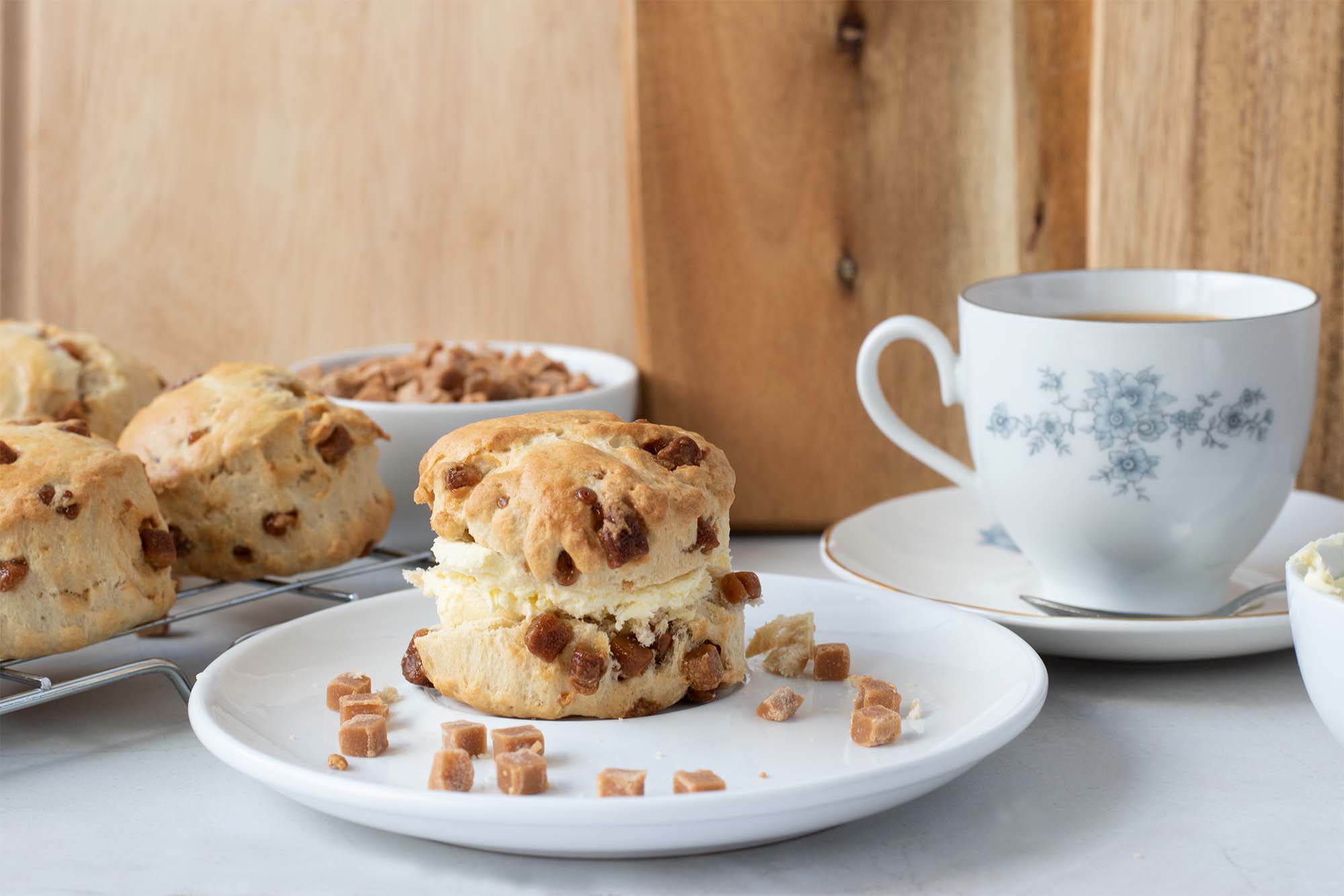 Cream tea with a fudgy twist!